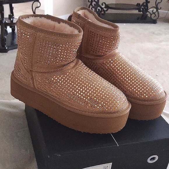 CAPE ROBBIN PLATFORM STUDDED BOOTIE - Picture 3 of 14